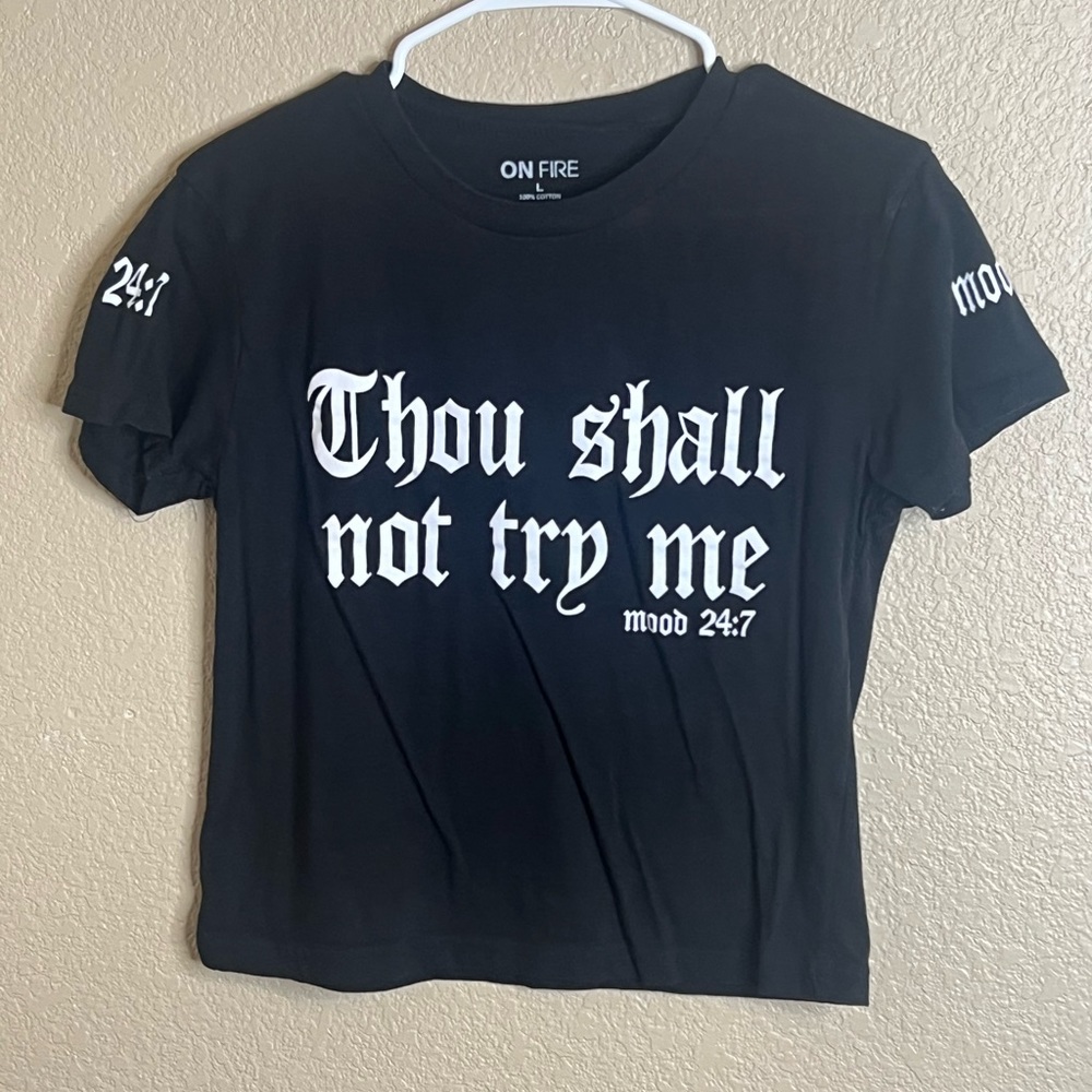 Black crop top, soft texture